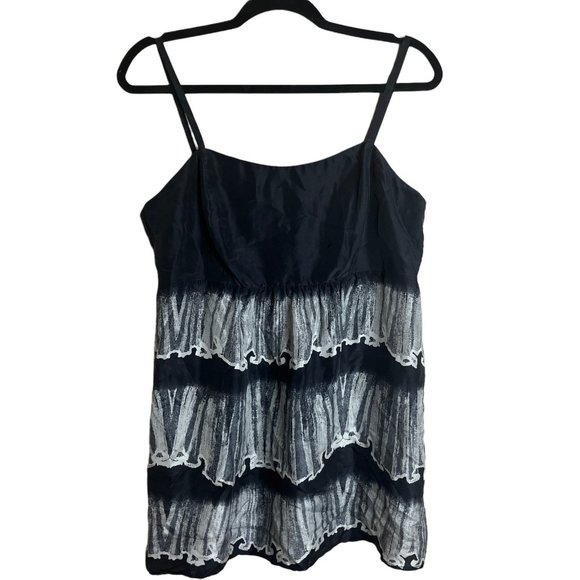 New CAbi Dazzle Silk Tunic Top Lace Look Tank NWT Size 10 Black - Picture 6 of 11